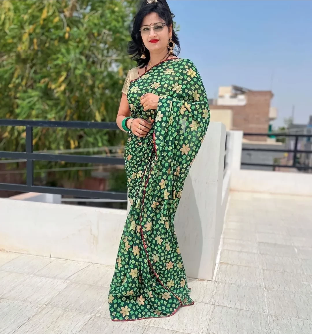 Women Printed Stylish Saree with Unstitched Blouse (ANC0032)