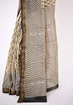 Anuradha / A Maheshwari Silk Saree - Image 4